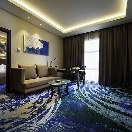 Eastin Hotel Penang Sungai Dua Bukit Экстерьер фото