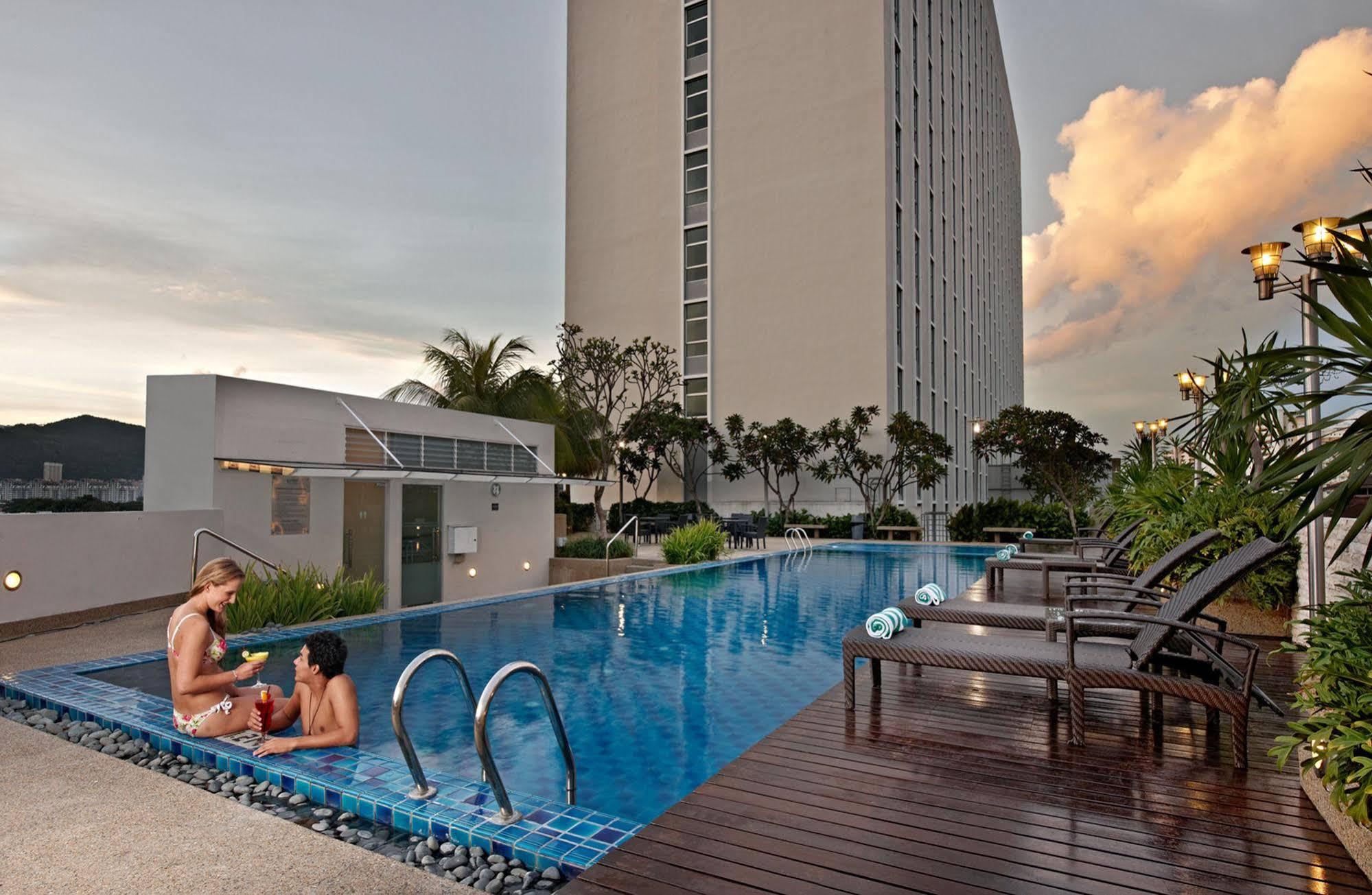 Eastin Hotel Penang Sungai Dua Bukit Экстерьер фото