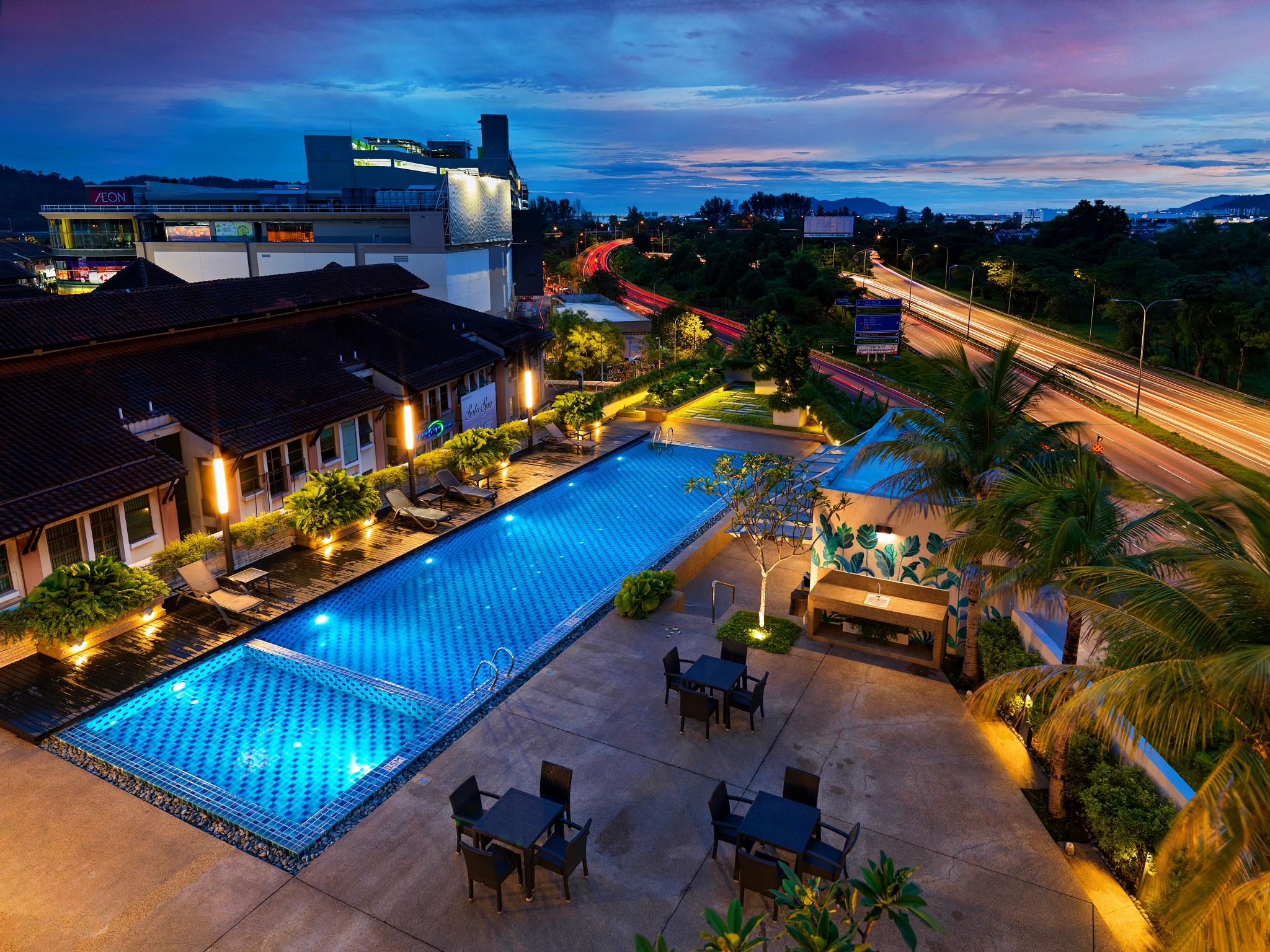 Eastin Hotel Penang Sungai Dua Bukit Экстерьер фото